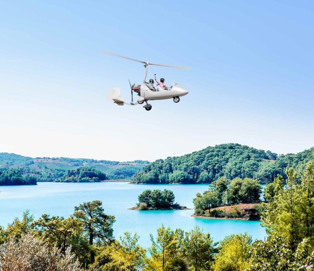 In Namibia, we offer voluntary gyrocopter training to share the joy of flying with aviation enthusiasts. The breathtaking African landscape provides ideal conditions for hands-on learning in navigation, flight safety, and technical skills. Our mission is to inspire, educate, and build a strong community through the passion of flight.
